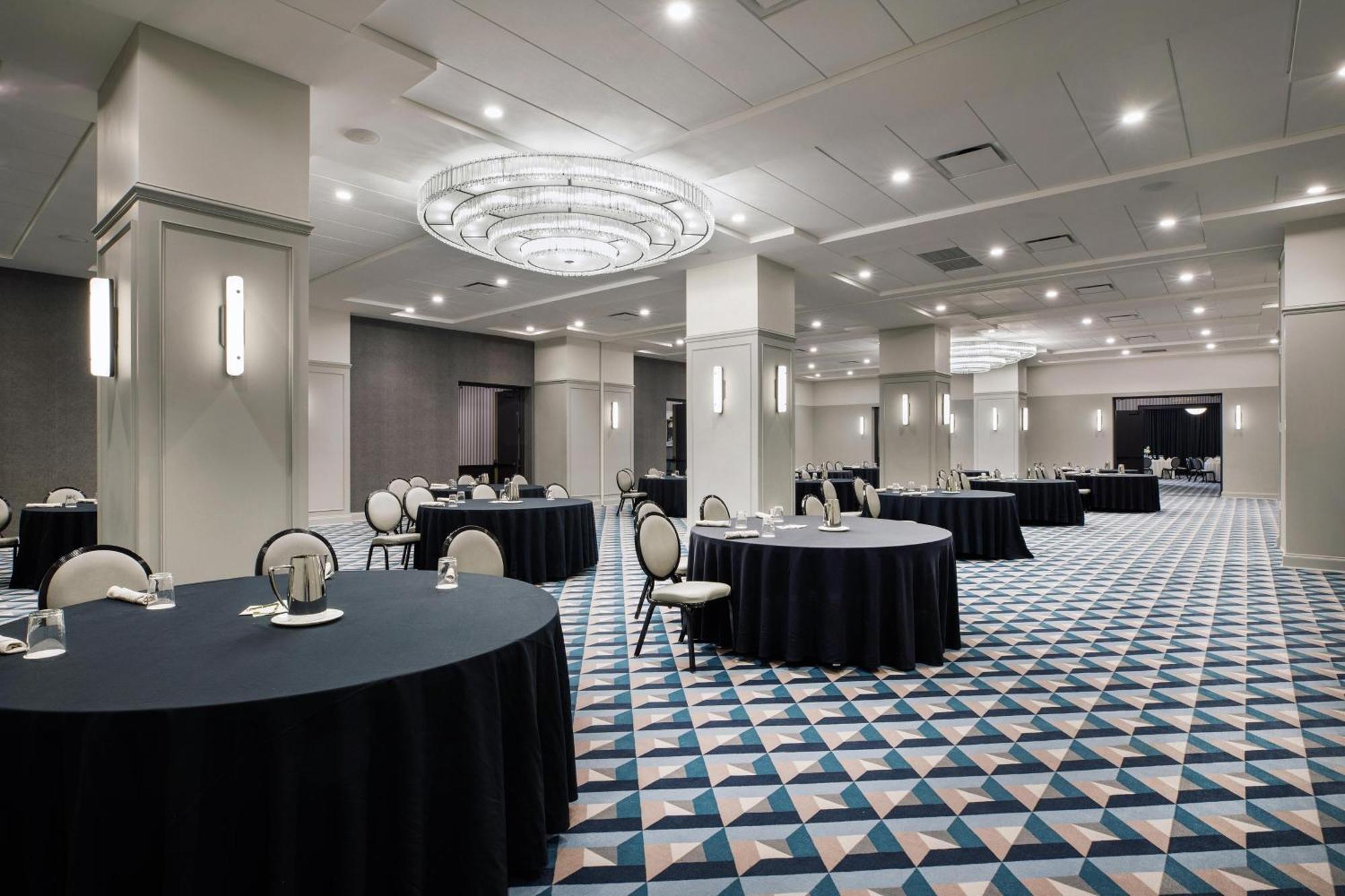 Cyrus Hotel, Topeka, A Tribute Portfolio Hotel Экстерьер фото
